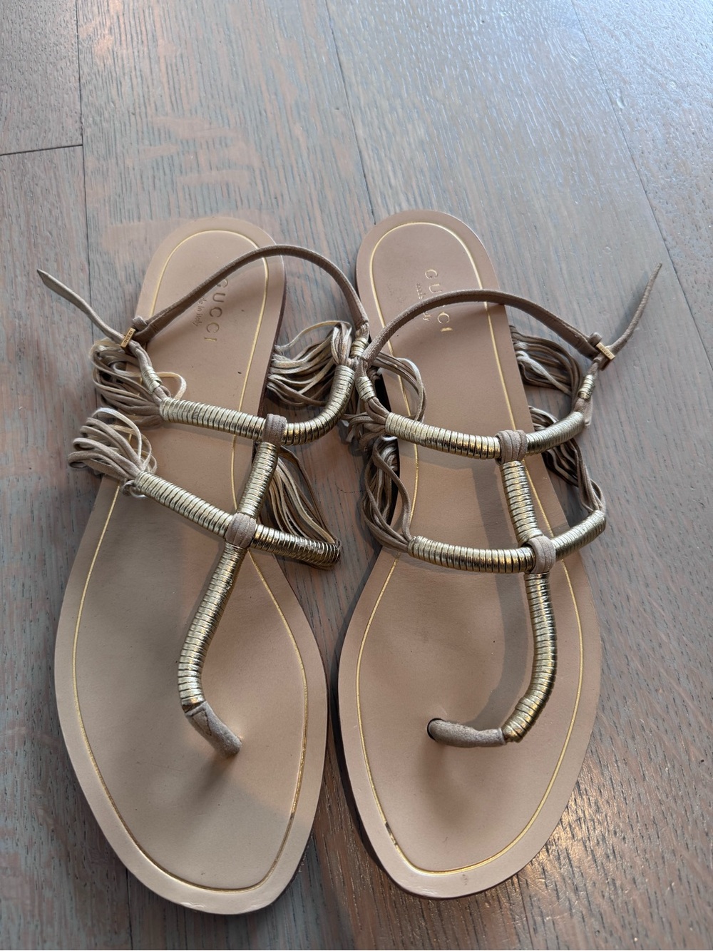 Gucci Metallic Gold and Tan Leather Sandals